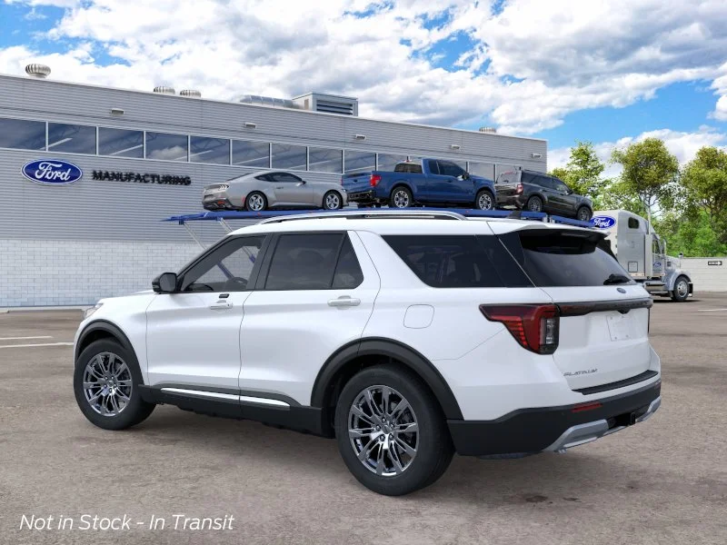 New 2026 Star White Metallic Tri-Coat Ford Platinum™ image 4