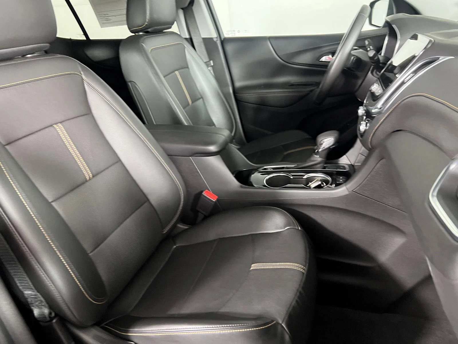 Used 2022 BLUE GLOW METALLIC Chevrolet Premier image 44