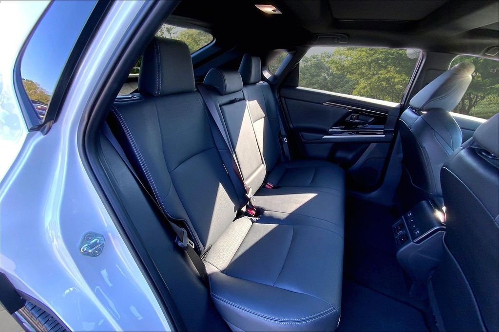 Used 2024 White Subaru Touring image 25