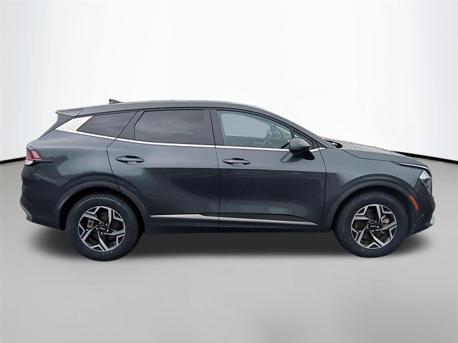 Used 2023 Gravity Gray Kia LX image 4