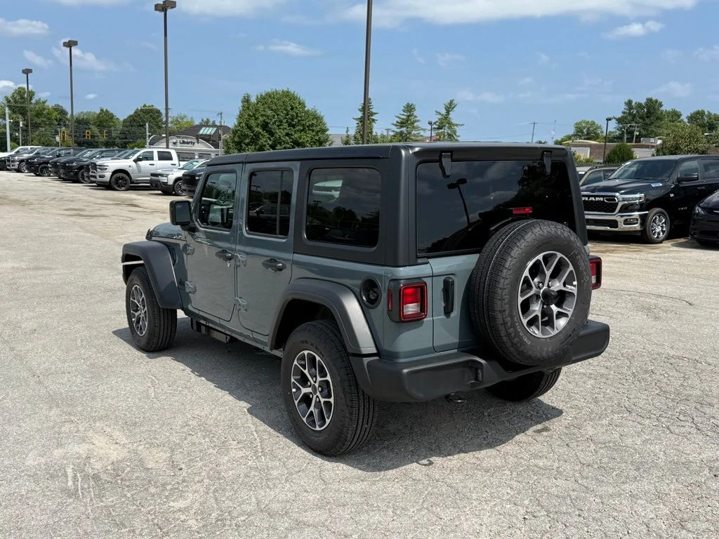 New 2026 Anvil Clear-Coat Exterior Paint Jeep Sport S image 8