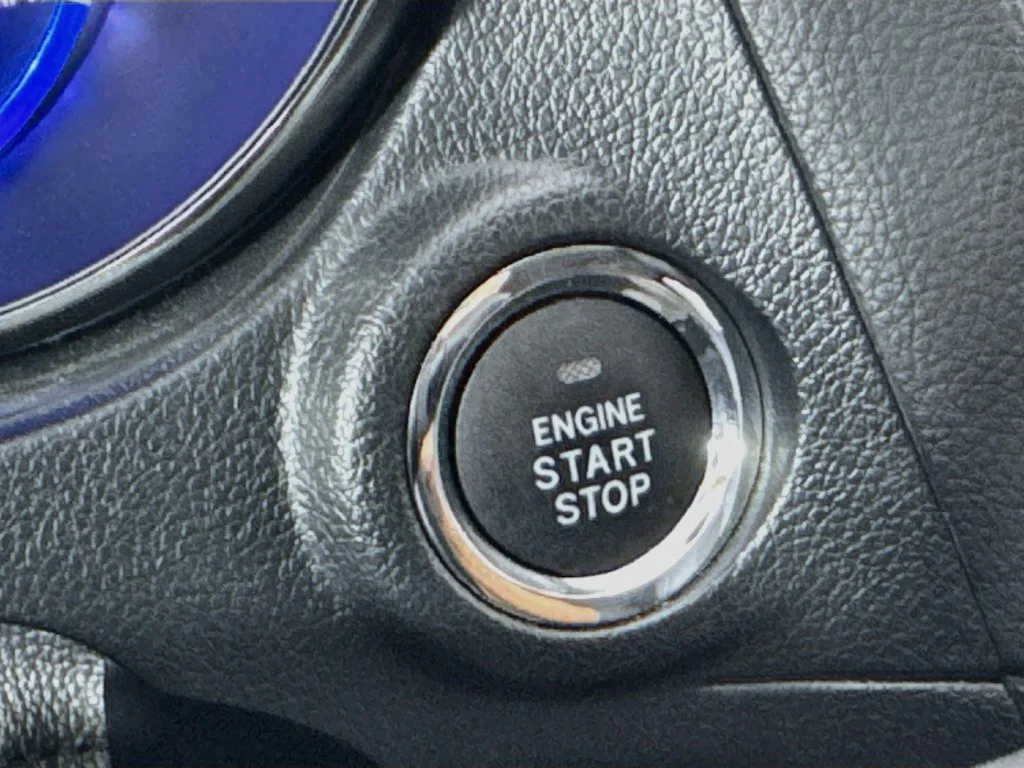 Used 2016 Silver Subaru 2.5i image 19