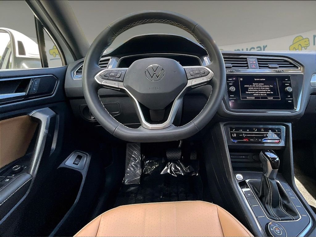 Used 2022 White Volkswagen 2.0T SE image 17