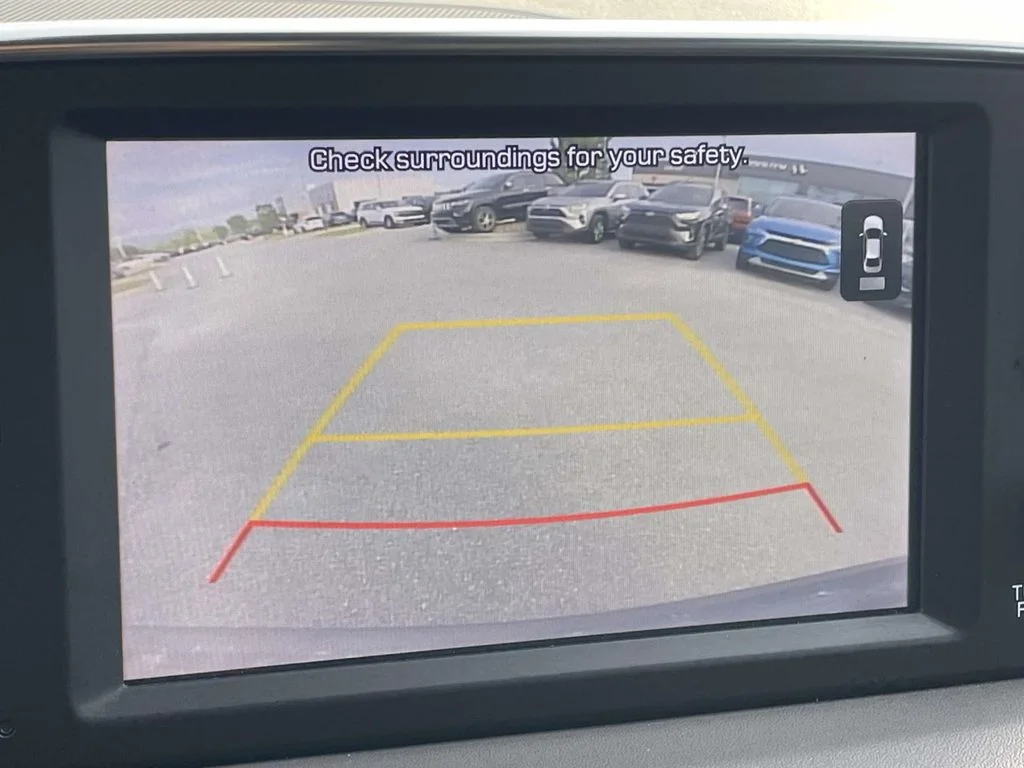 Used 2019 Machine Gray Hyundai SE image 19