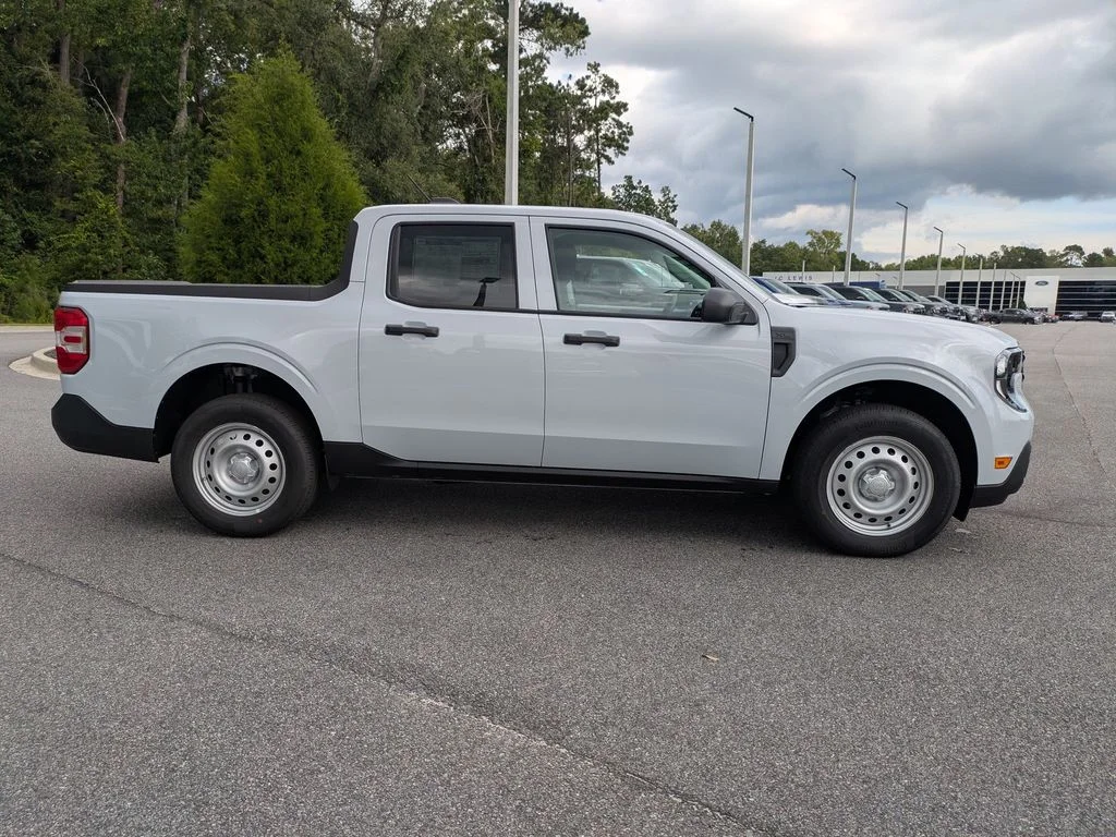 New 2026 Space White Metallic Ford XL image 3