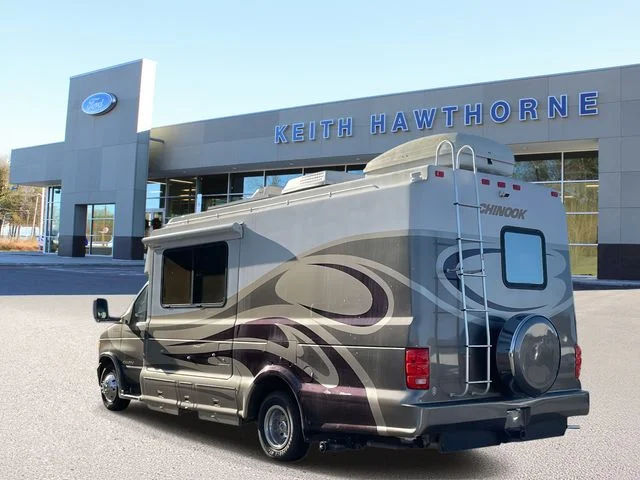 Used 2004  Ford Standard image 4