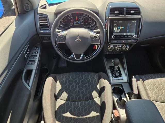 Used 2026  Mitsubishi 2.0 ES image 14