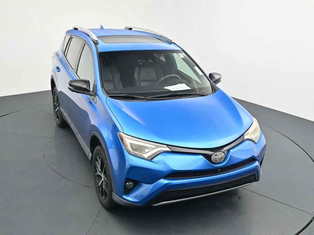 Used 2017 Blue Toyota SE image 9