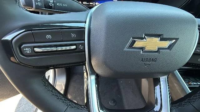 New 2026 Summit White Chevrolet LT image 19