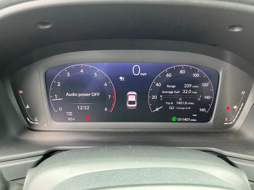 Used 2023  Honda LX image 32