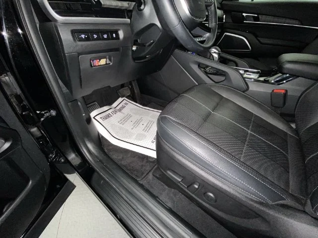 Used 2024 Black Kia EX image 12