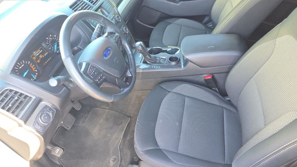 Used 2019 Red Ford XLT image 15