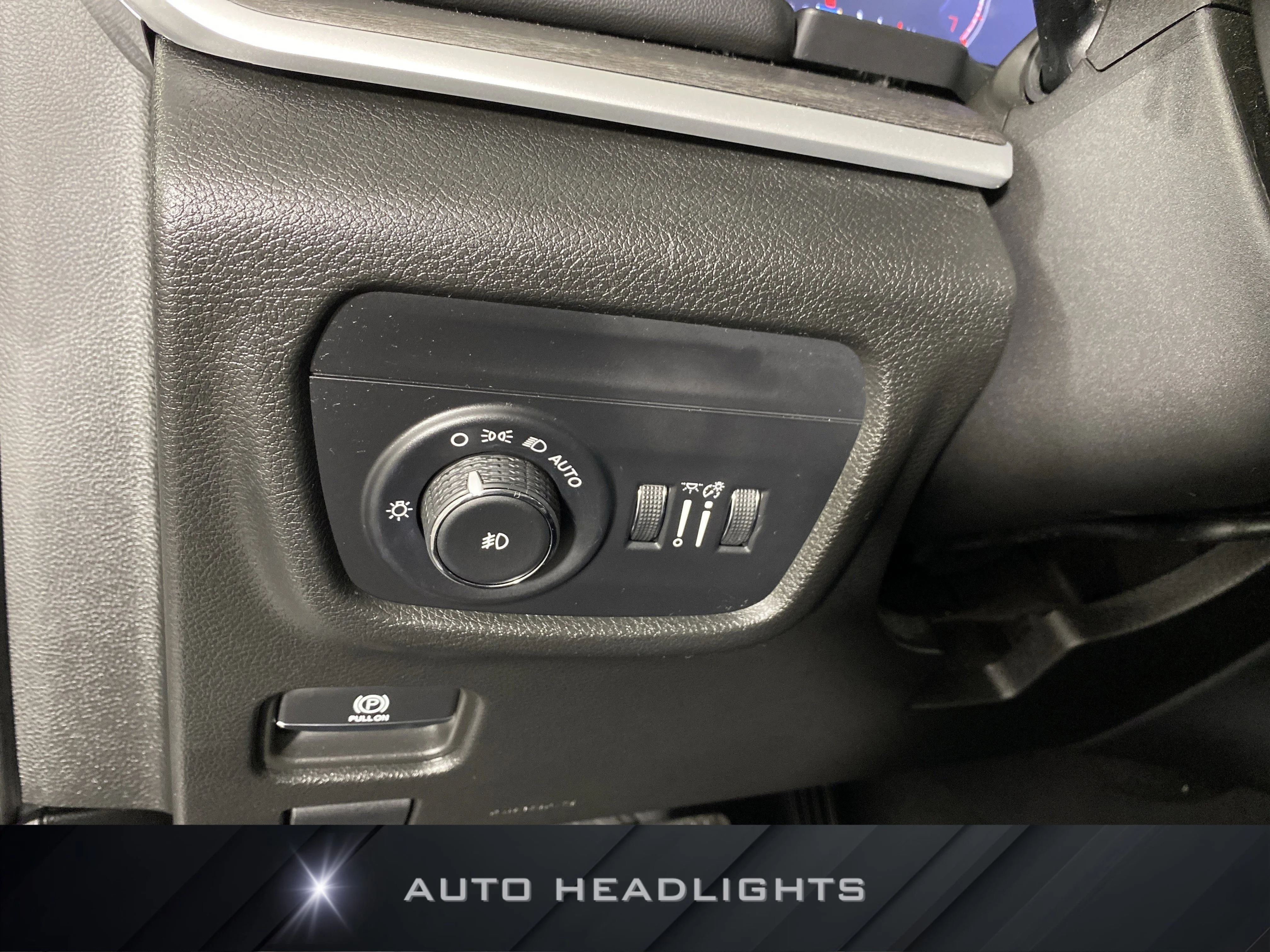 Used 2023 Bright White Clearcoat Jeep Limited image 26