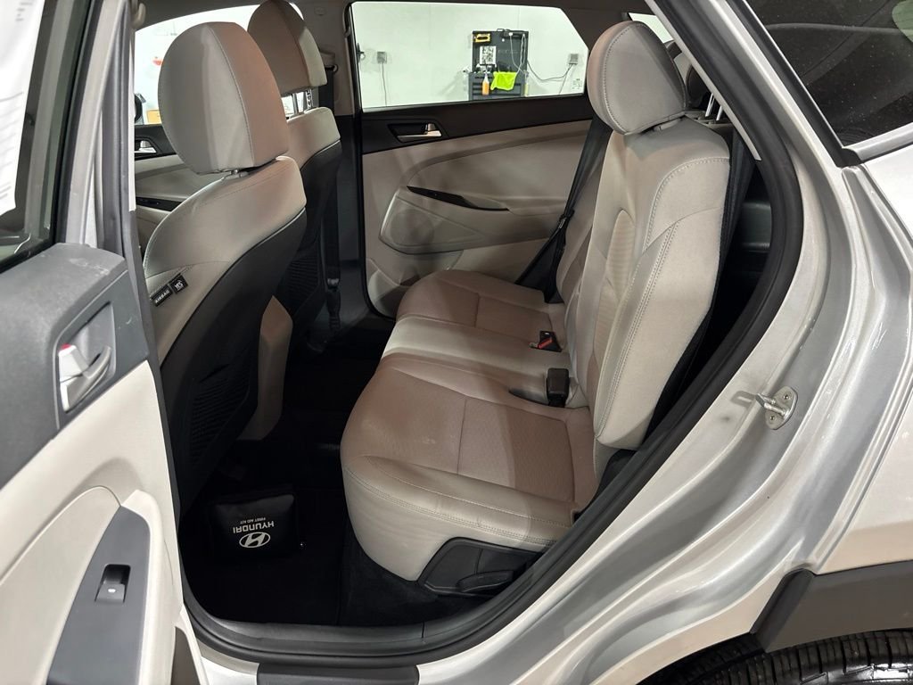 Used 2020 Silver Hyundai Value image 24