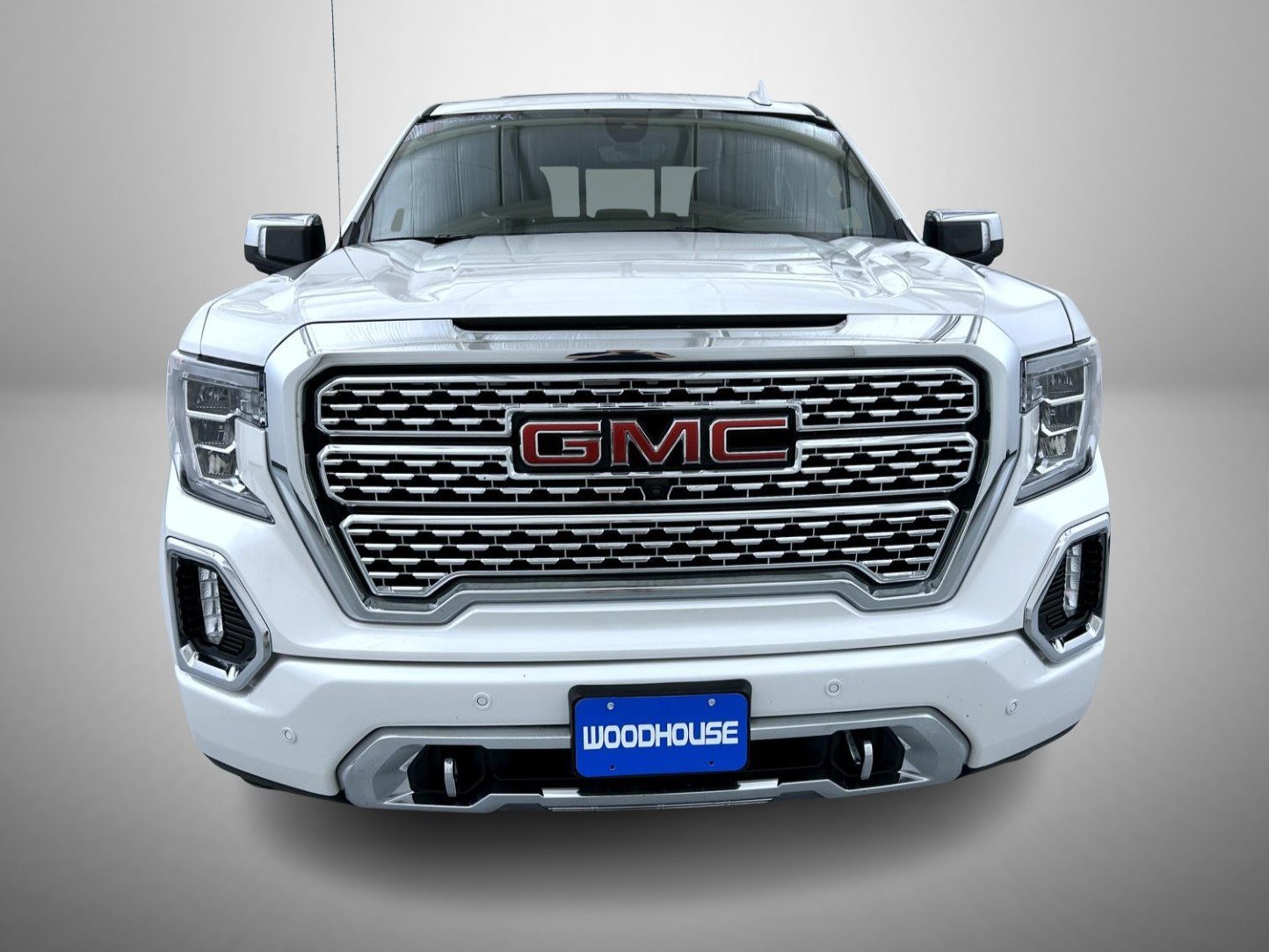 Used 2021 White GMC Denali image 2
