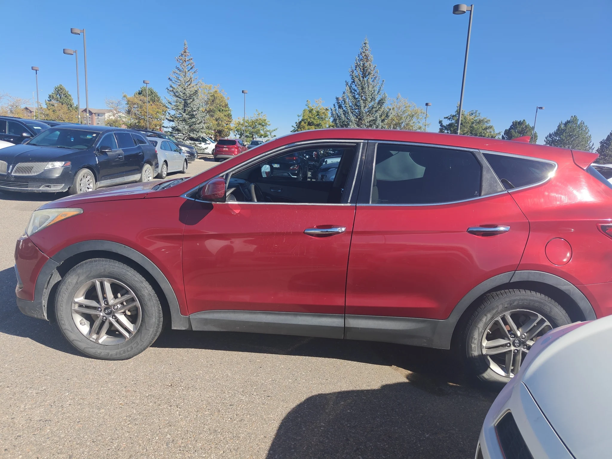 Used 2017 Serrano Red Hyundai 2.4L image 8