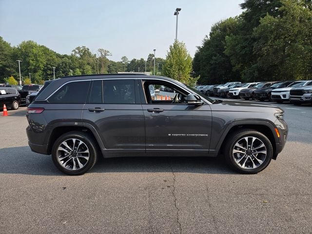 Used 2025 Gray Jeep Overland image 10
