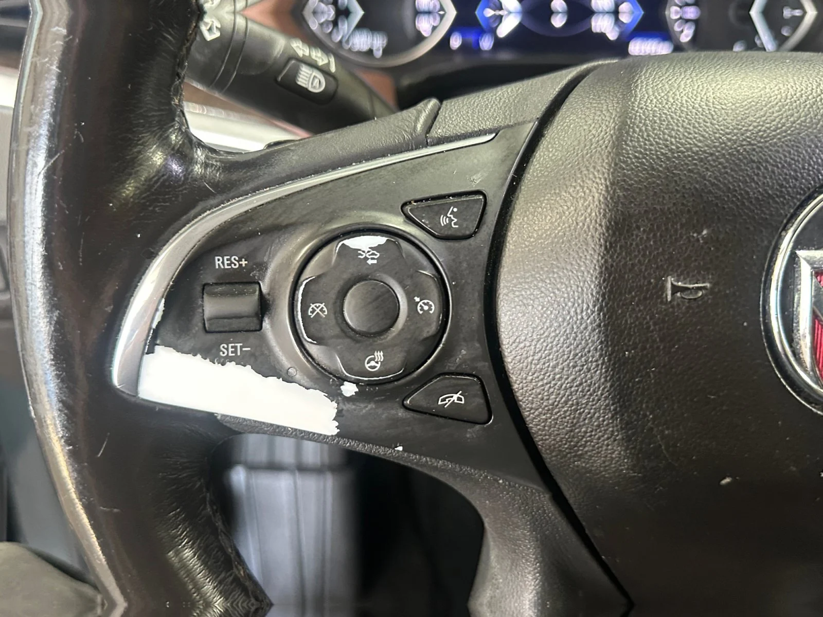 Used 2020 Dark Slate Metallic Buick Avenir image 29
