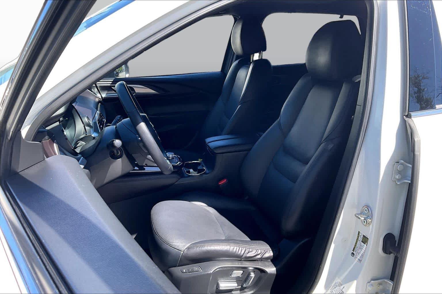 Used 2019 Snowflake White Pearl Mica Mazda Grand Touring image 7