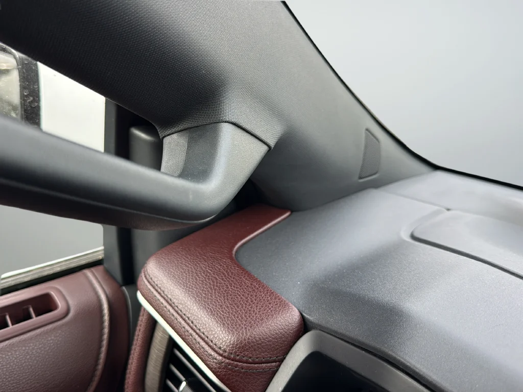 Used 2024 White Ford Limited image 31