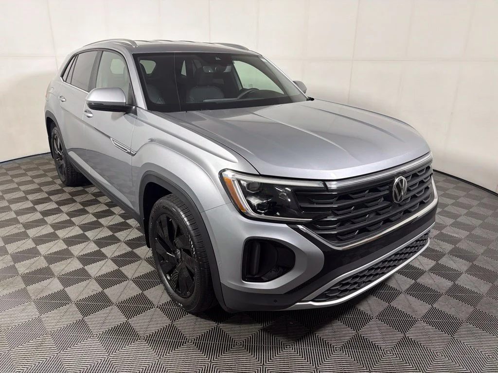 2026 Volkswagen Atlas Cross Sport SE w/Tech