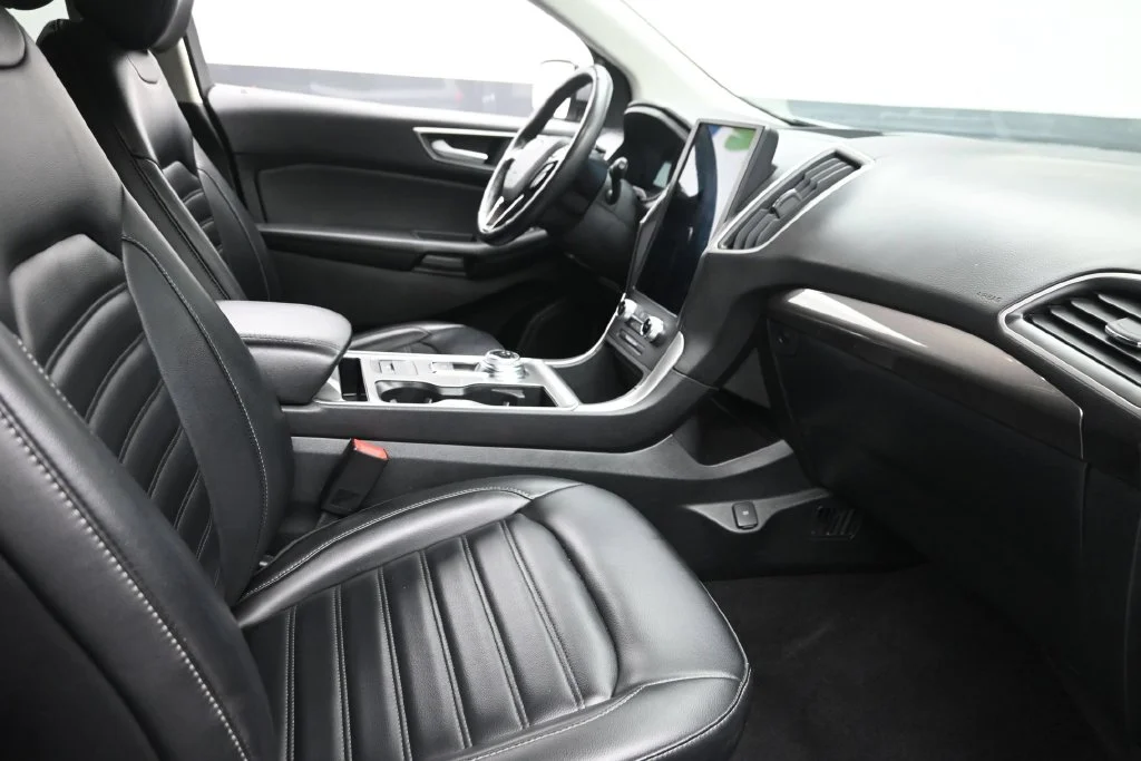 Certified Used 2024 Silver Ford SEL image 9