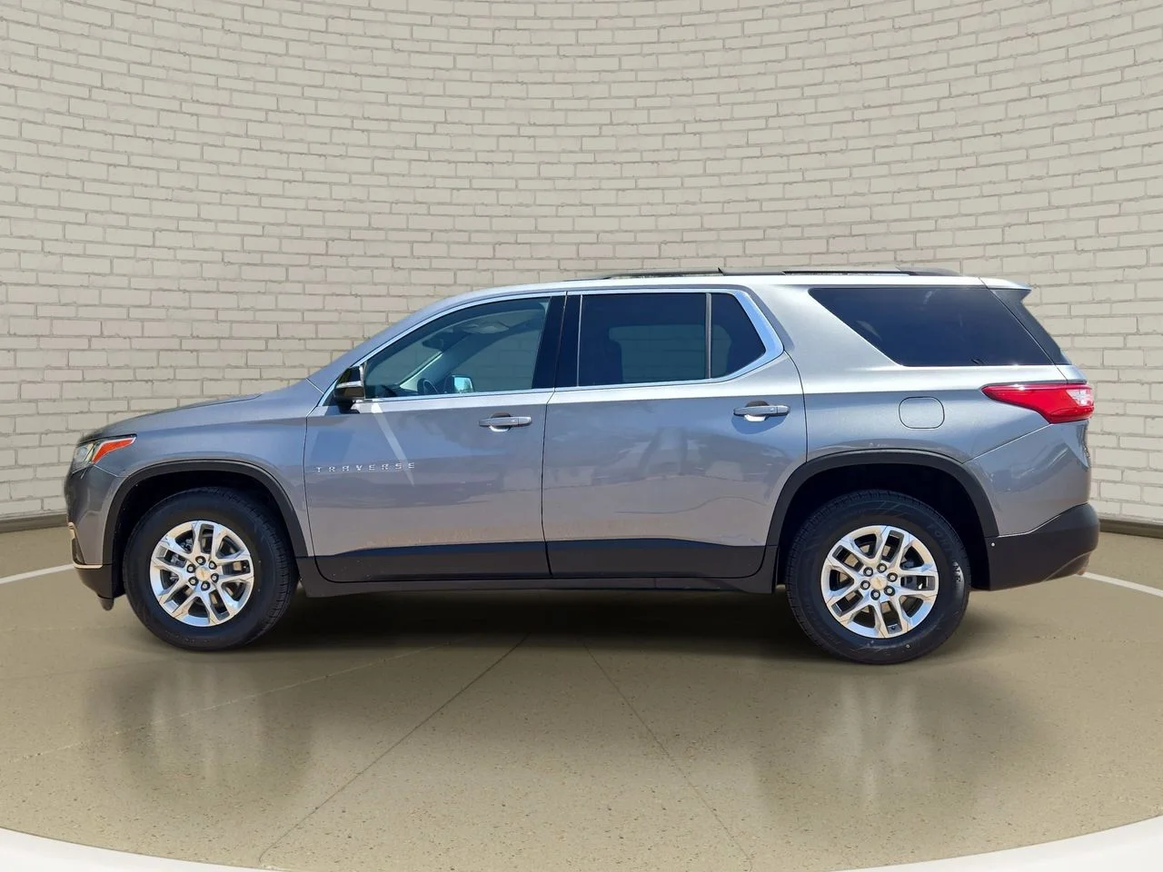 Used 2021 Satin Steel Metallic Chevrolet LT image 7