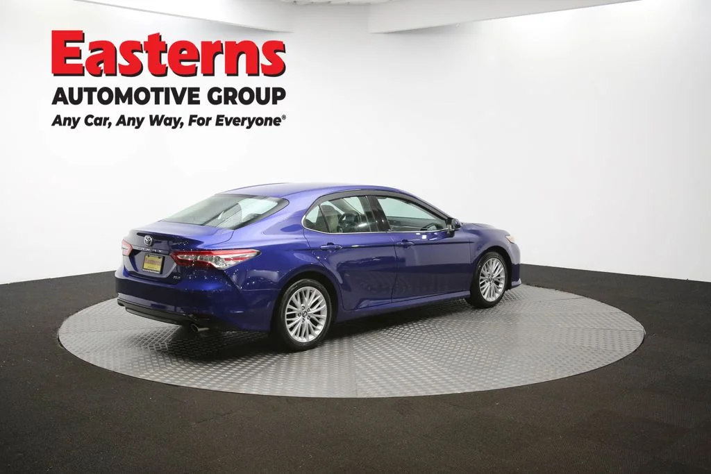Used 2018 Blue Toyota XLE image 38