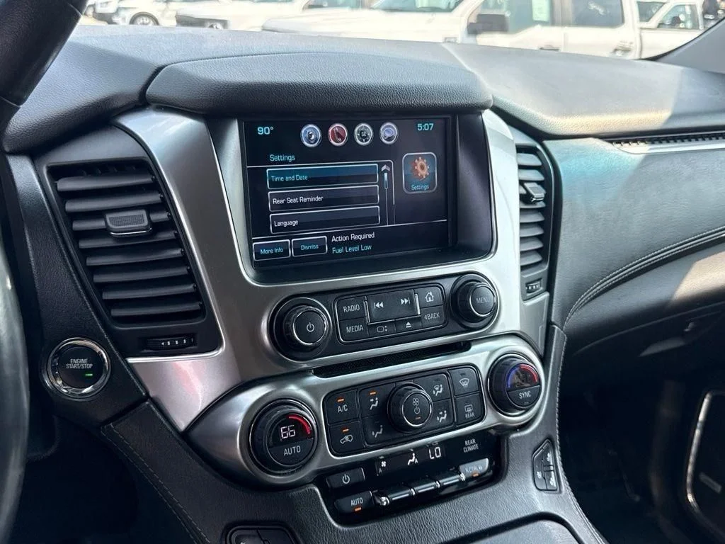 Used 2019 Black Chevrolet Premier image 19