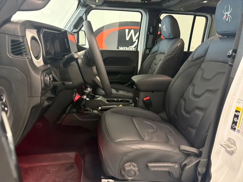 Used 2024 White Jeep Willys image 11