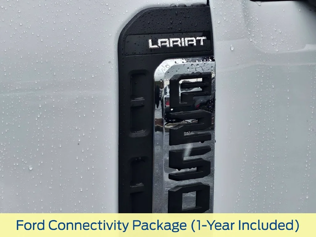 New 2027 Oxford White Ford F-250® Lariat® image 24