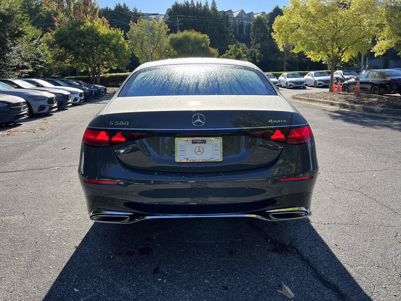 New 2027 MANUFAKTUR Silicon Grey Mercedes-Benz S 580 4MATIC® Sedan image 8