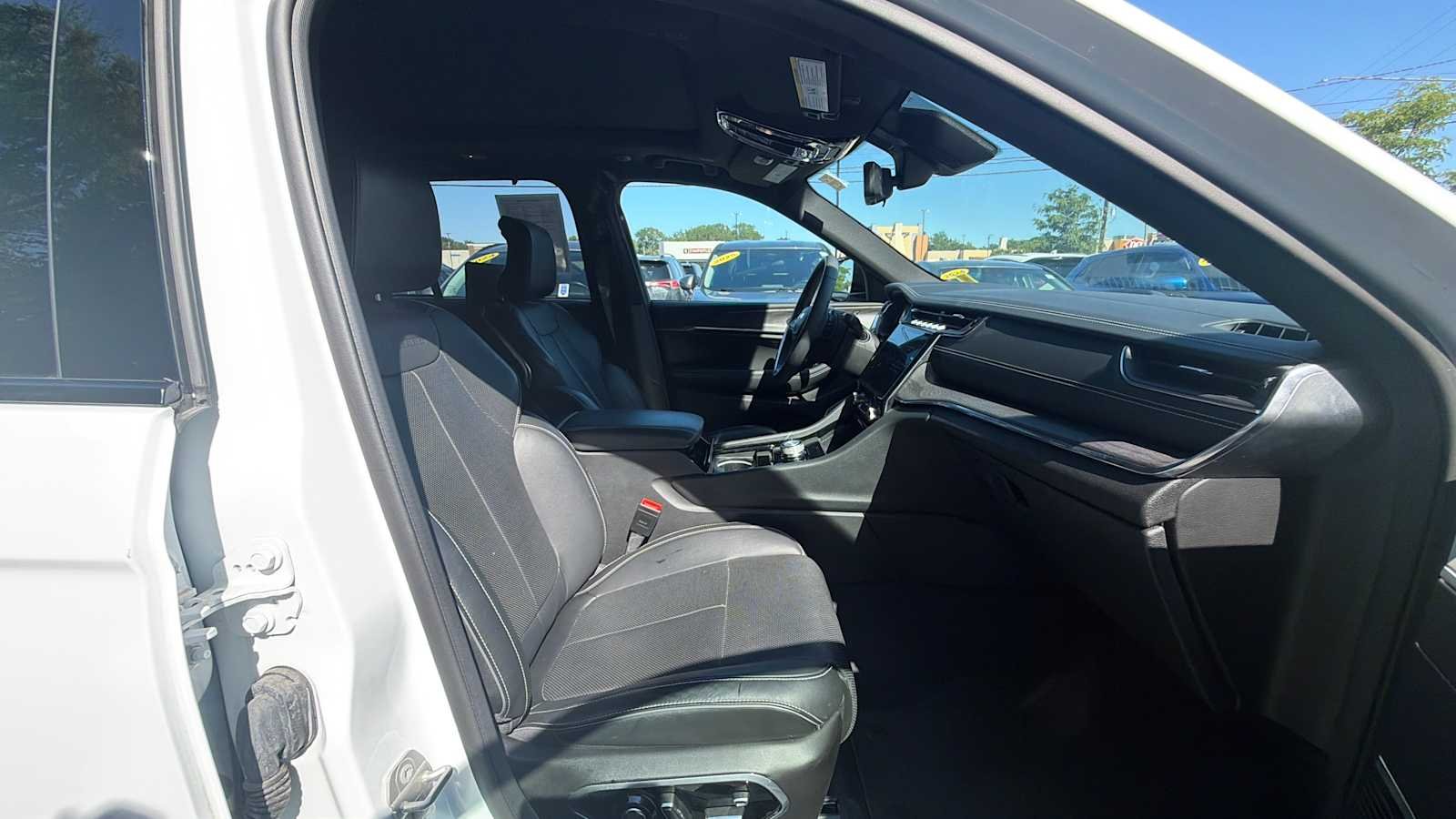 Used 2023 Bright White Clearcoat Jeep Overland image 21