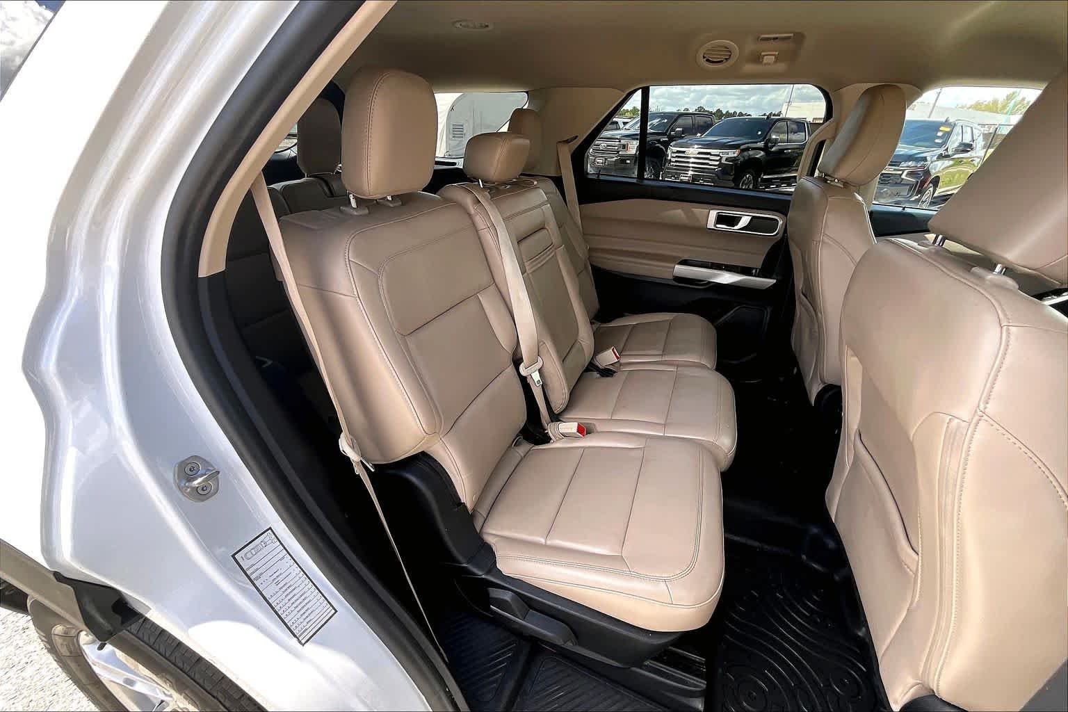 Used 2022 Oxford White Ford XLT image 34