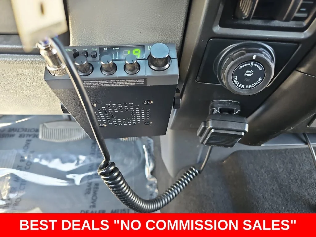 Used 2022 Oxford White Ford XLT image 25