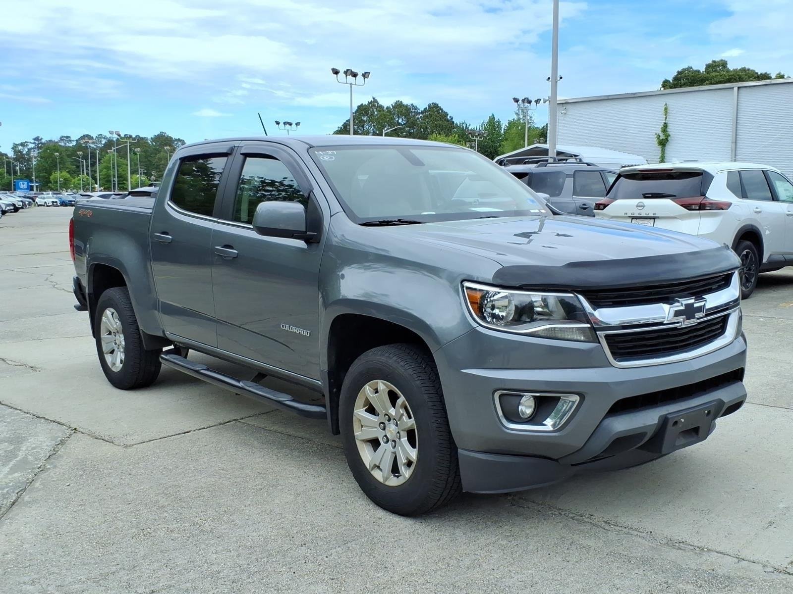 Used 2019 Satin Steel Metallic Chevrolet 4WD LT image 5