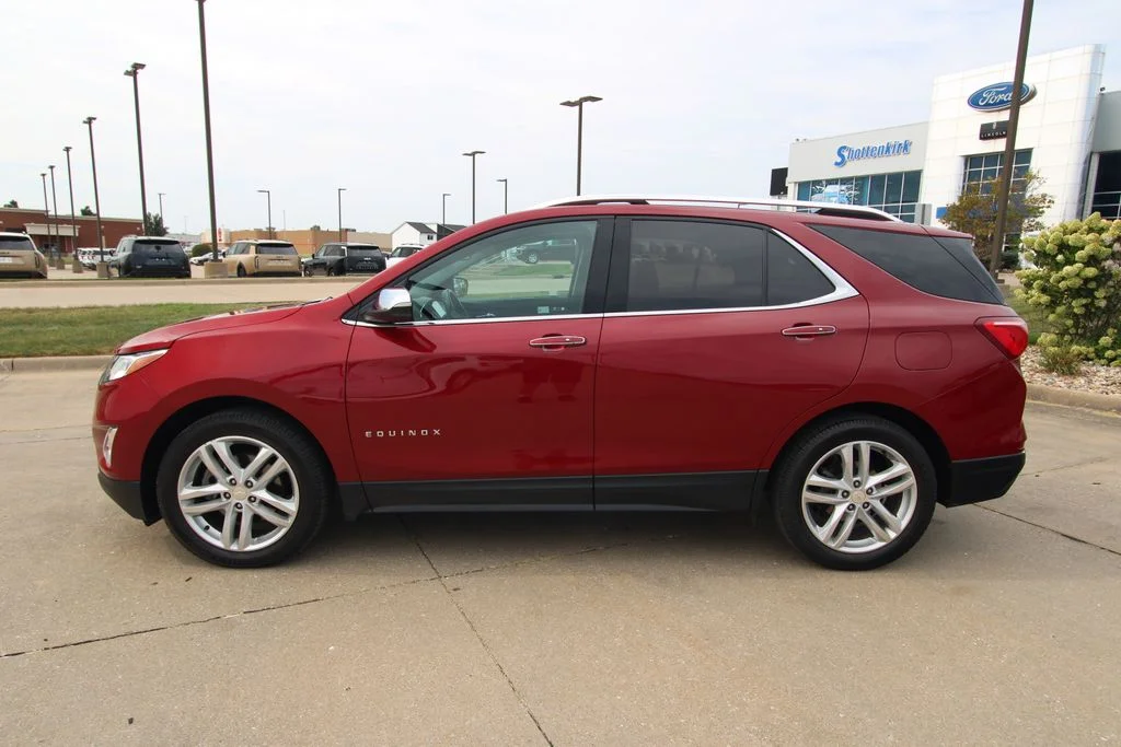 Used 2019 Cajun Red Tintcoat Chevrolet Premier image 18