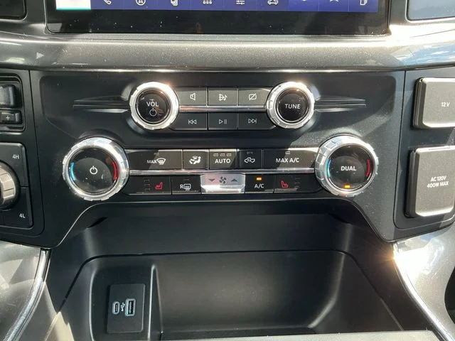 Used 2023 White Ford XLT image 17