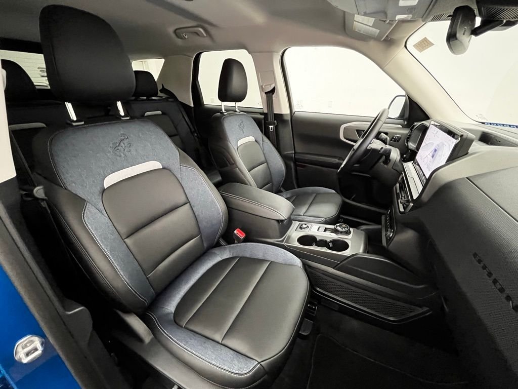 New 2026 Blue Ford Outer Banks image 31