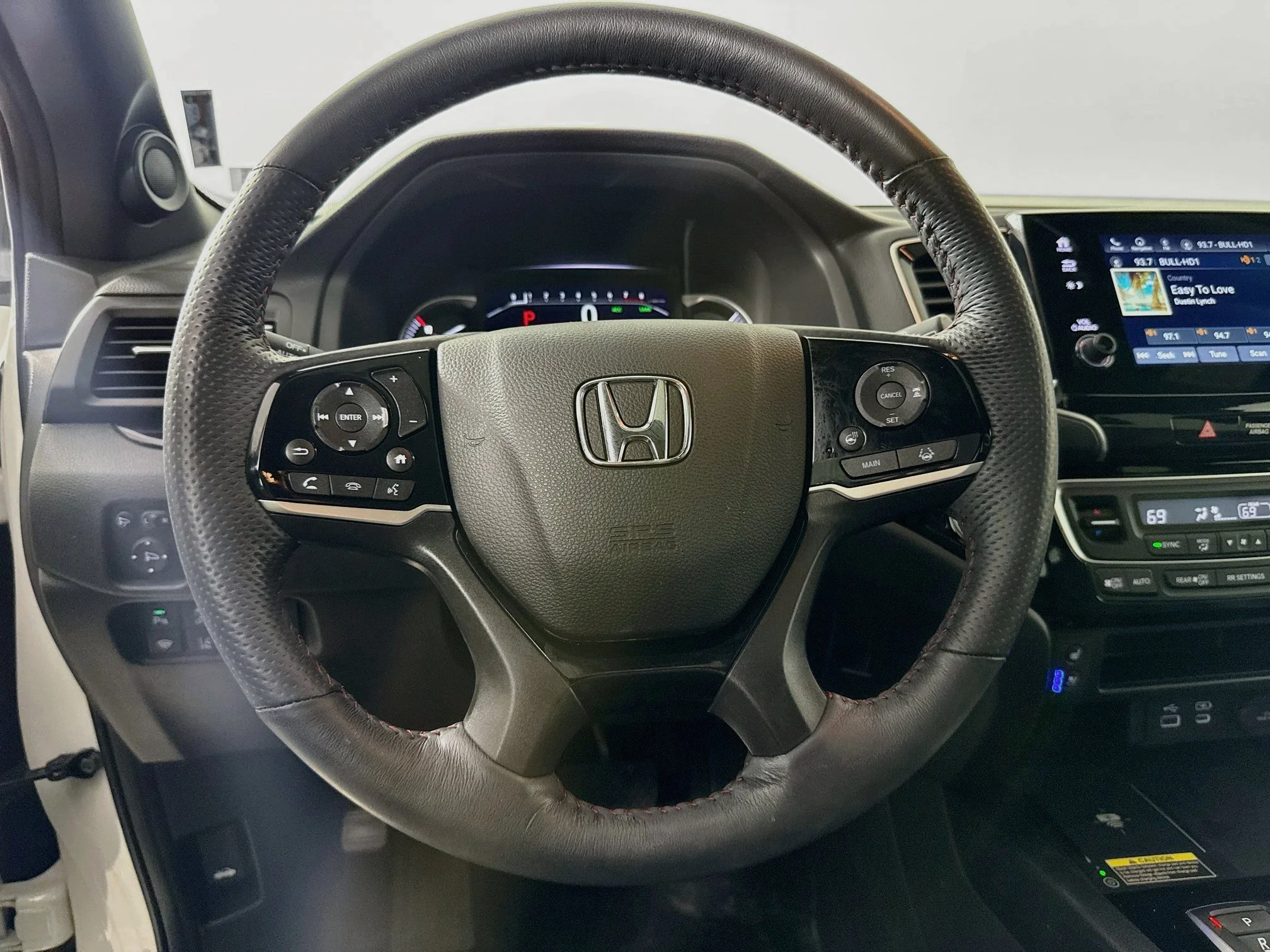 Used 2025  Honda Black Edition image 12