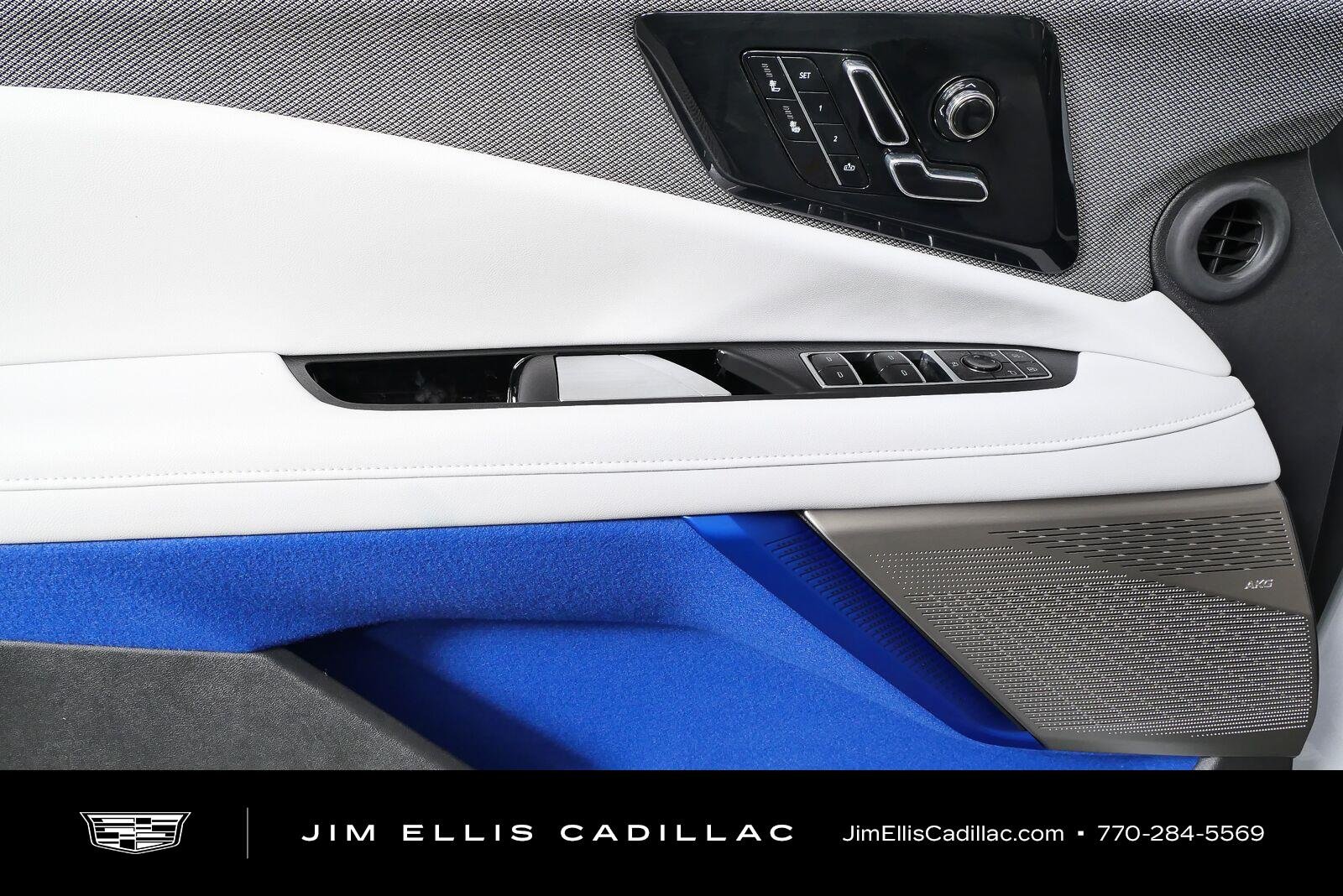 2027 Cadillac OPTIQ Luxury - Photo 6