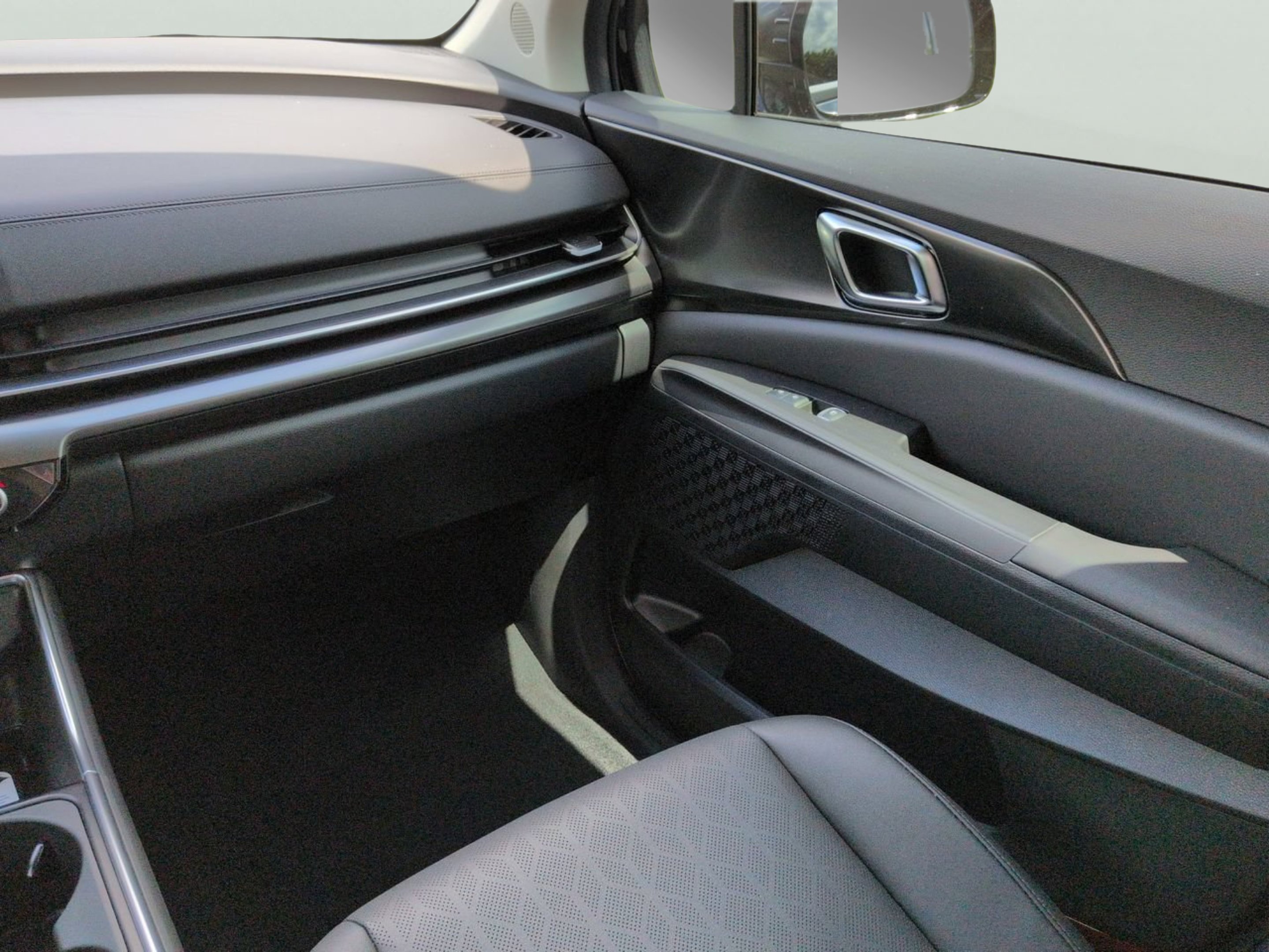New 2026 Aurora Black Pearl Kia SX image 16