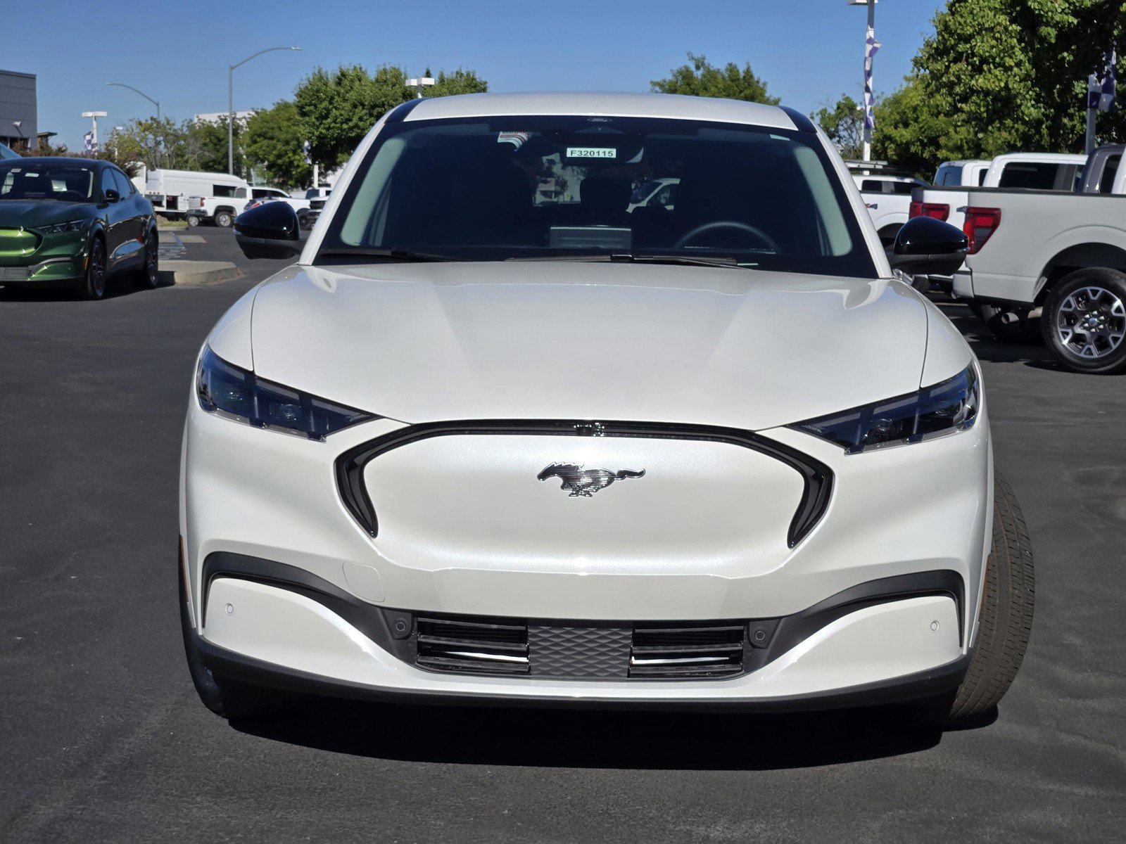 New 2026 Star White Metallic Tri-coat Ford Premium image 2