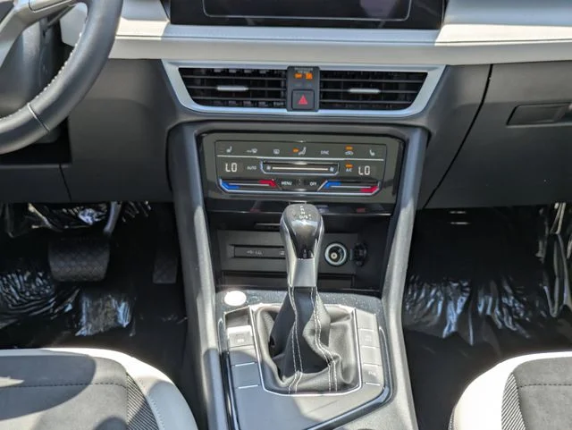 New 2026 Silver Volkswagen 1.5T SE image 19