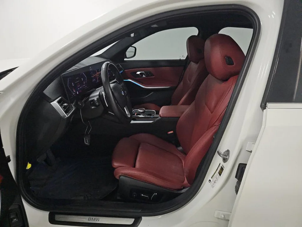 Used 2024 White BMW 330i image 4