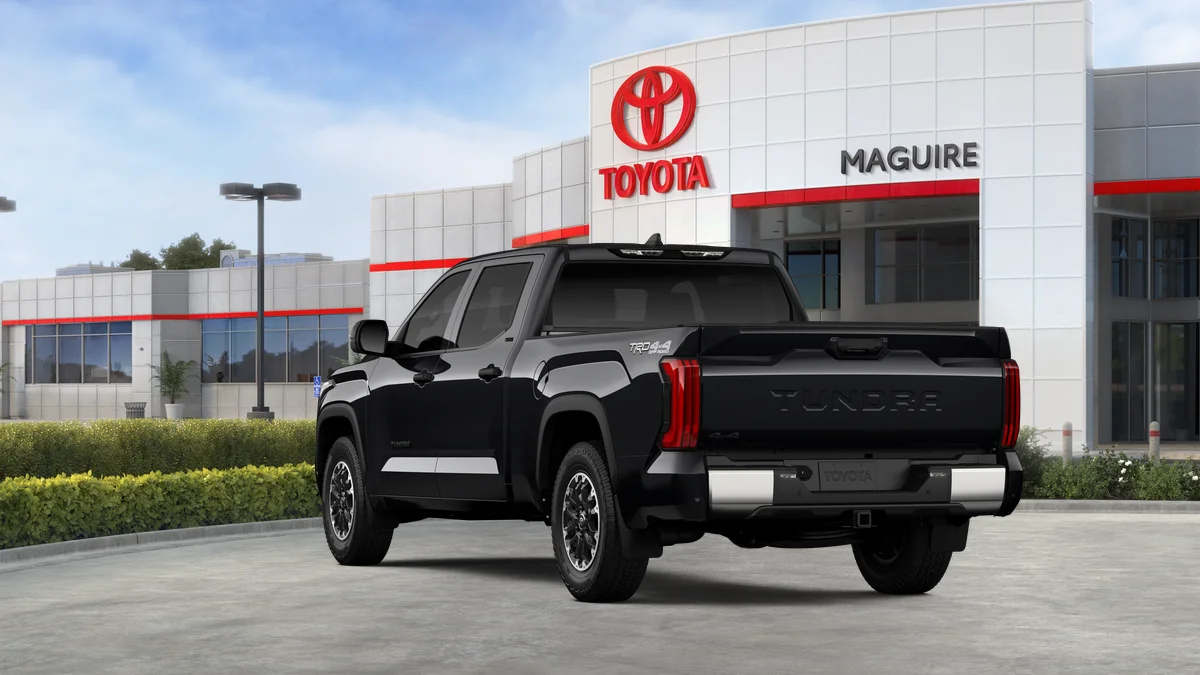New 2026 Midnight Black Metallic Toyota SR5 image 19