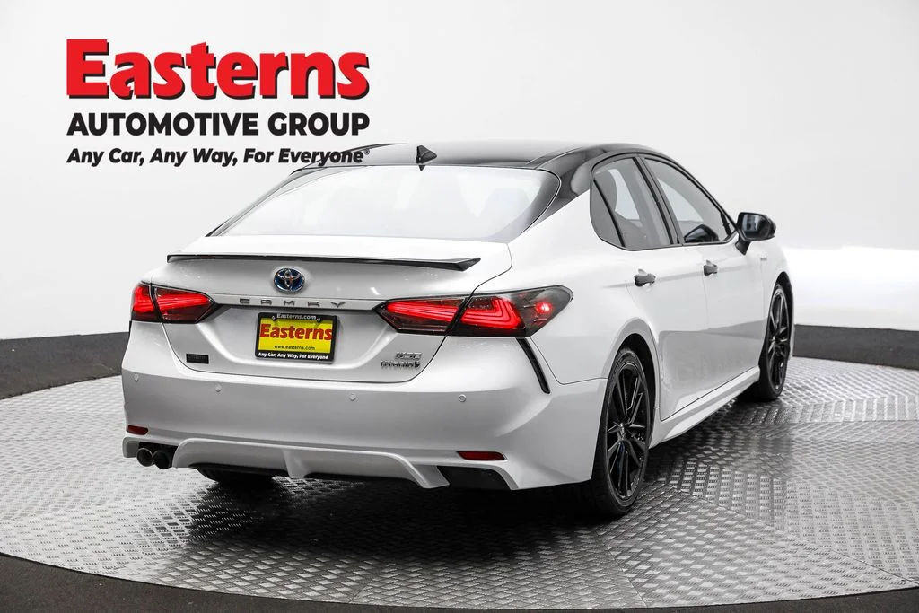 Used 2021 White Toyota XSE image 5