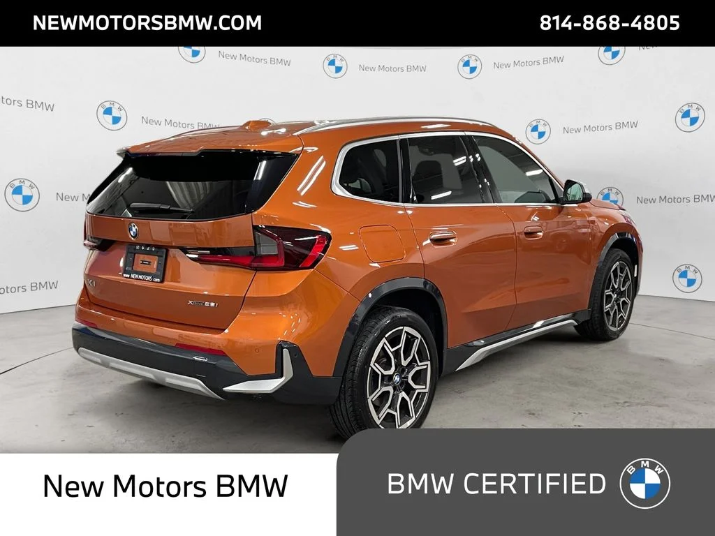 Used 2024 Orange Metallic BMW xDrive28i image 5