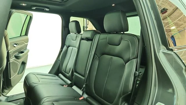 New 2026 Baltic Gray Metallic Clearcoat Jeep Limited image 20