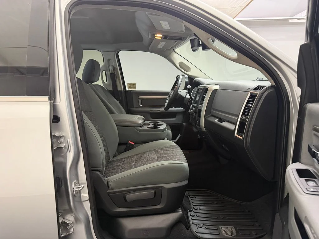 Used 2015 Bright Silver Metallic Clearcoat Ram Big Horn image 29